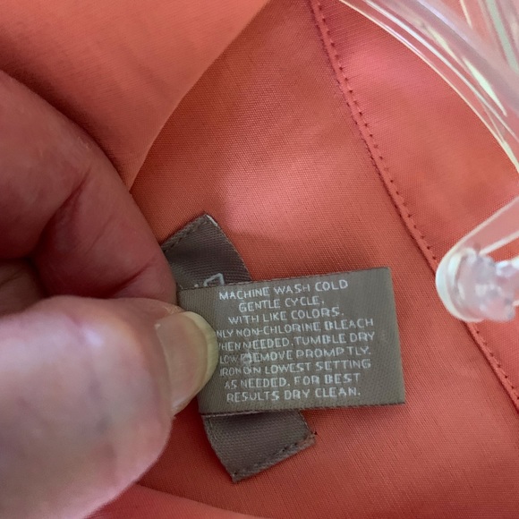 Chico’s Faux Silk Short Sleeve Blouse Button M - Picture 4 of 4